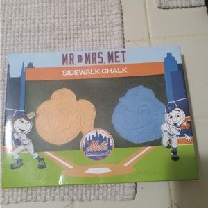 New York Mets sidewalk chalk